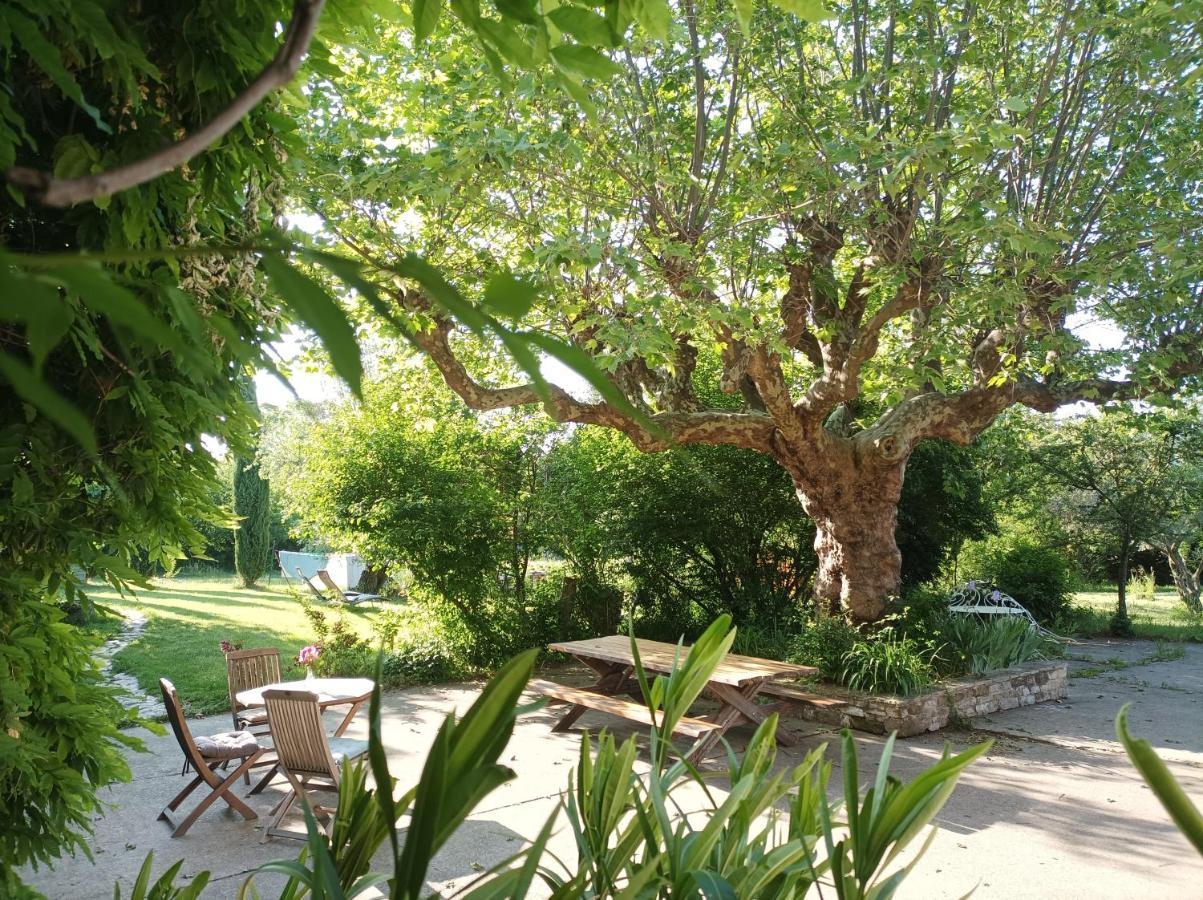 Campagne De Pre Grand Bed & Breakfast Saint-Étienne-les-Orgues Екстериор снимка